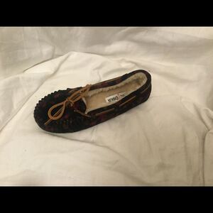 Minnetonka Women’s Multicolor Floral  Moccasin 7
